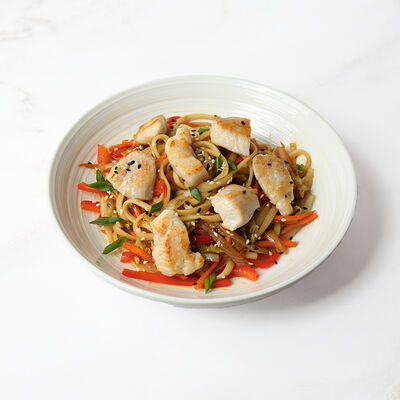 Wok с курицей в MOGU по цене 625 ₽