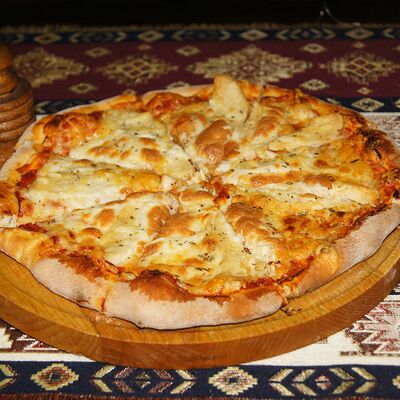 Пицца куриная в FastШашлык и Хинкали по цене 540 ₽