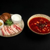 Борщ с говядиной в Устрицы & танцы