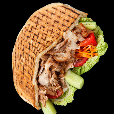 Шаурма в лепешке в Шаурмания по цене 379 ₽