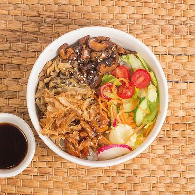 Поке со свининой и соусом терияки в Луиджи & Тосё по цене 399