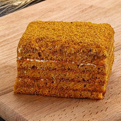 Пирожное Медовик в Татевик по цене 415 ₽