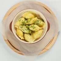 Большая порция вареников с курицей и грибамив Вареник