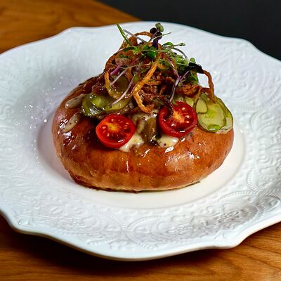 Картофельная шаньга с бужениной в Ива по цене 675 ₽