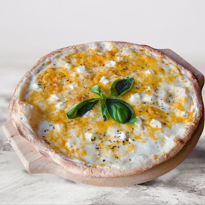 Пицца 4 сыра халяль в Бёргер Стейк по цене 1099 ₽