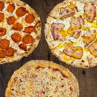 Классическое комбо в Miko's Pizza