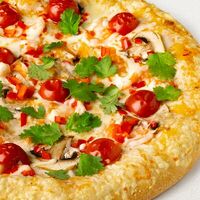Том ям с креветками на пышном тесте в Суши Wok
