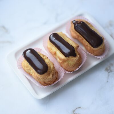 Эклеры в Сметана на Б. Садовой по цене 339 ₽