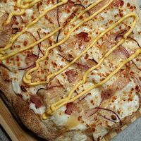 Пицца Чиз Карбонара в Eezy One Pizza
