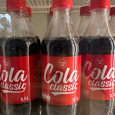Cola classic Fun up в Вкусно и сытно по цене 105 ₽