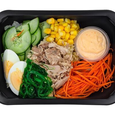 Боул с тунцом, булгуром и овощами под соусом спайси в За обе щёки по цене 339 ₽