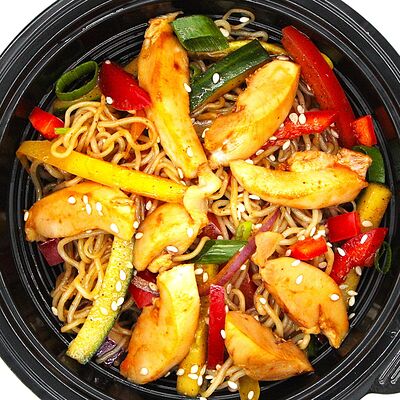 Салат из фунчозы с курицейв Ashokas Индийская кухня по цене 310 ₽