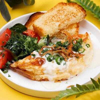 Омлет со свежими овощами в Сырник по цене 430 ₽