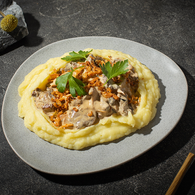 Бефстроганов с пюре в In Tasty по цене 590 ₽