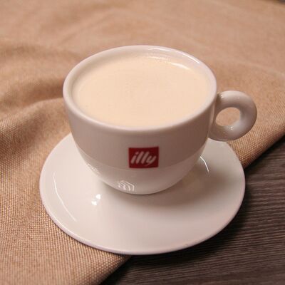 Раф ванильный в Illy по цене 260 ₽