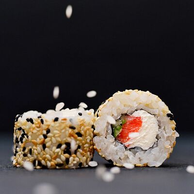 Гейша в Дзиро суши-бар по цене 620 ₽