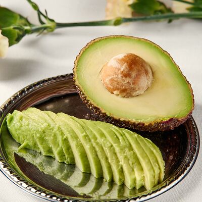 Авокадо в Salone pasta & bar по цене 290 ₽