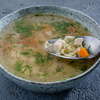 Куриный суп с макарончиками в Чайхона №1 Братьев Васильчуков по цене 150 ₽