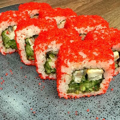 Калифорния с угрем в Sashimi по цене 490 ₽