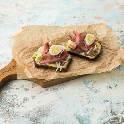 Стимброды с ростбифом в На Парах по цене 235