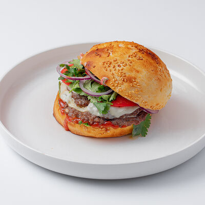 Пикантный бургер в VASILCHUKI Chaihona №1 по цене 850 ₽