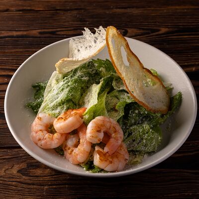 Цезарь с креветками в Luciano по цене 990 ₽