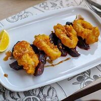 Кальмар с печеной свеклой в Papi