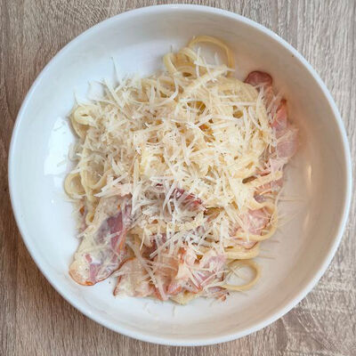 Паста Карбонара в Панеттоле по цене 685 ₽