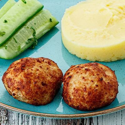 Куриные котлетки с картофельным пюре в Чили пицца по цене 530 ₽