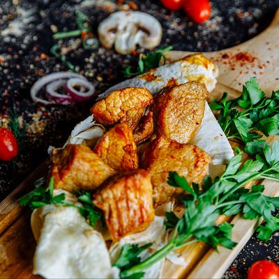 Шашлык из cвинoй мякоти в Едатория по цене 500 ₽