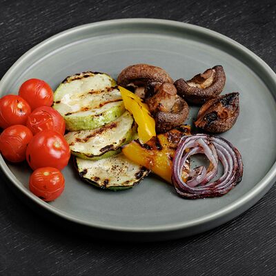 Овощи на гриле в Лимонад loft bar по цене 445 ₽