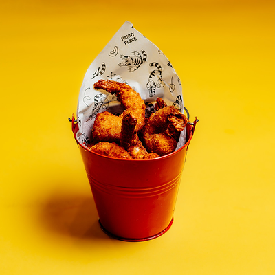 Большие креветки в кляре 5шт в Handy Place по цене 445 ₽