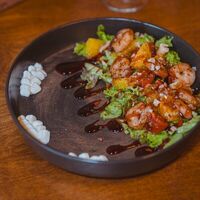 Салат с креветкой и апельсиномв Хуторок