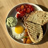 Завтрак с говядиной в Camon Cafe