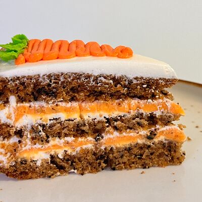 Морковное пирожное в Готовая еда из Клюквы по цене 229 ₽