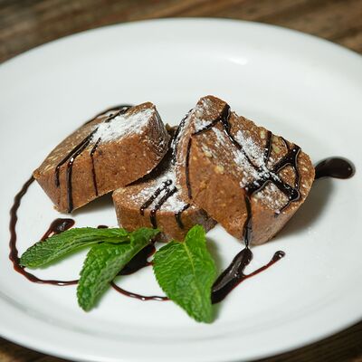 Шоколадное полено в Пельмэн по цене 275 ₽