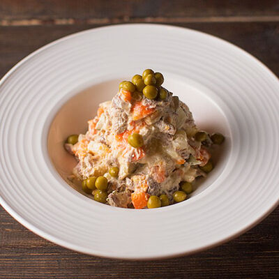 Салат Оливье в Hot Chicken по цене 23000 ₽