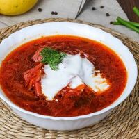 Борщ с говядиной в Вкусные манты