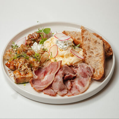 Бородинский завтрак в Сны любимого кота по цене 635 ₽