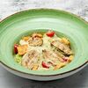 Салат Цезарь с курицей в Папаха по цене 450