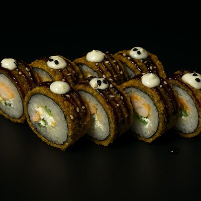 Жареный ролл с креветкой в Гастробар ЖАРА по цене 490 ₽