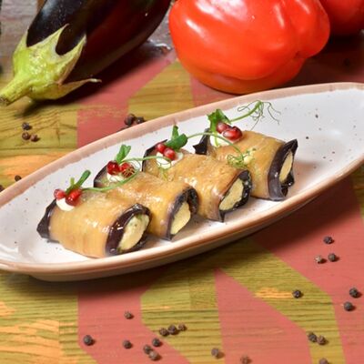 Рулетики из баклажанов с начинкой из сырав АйДаБаран по цене 550 ₽