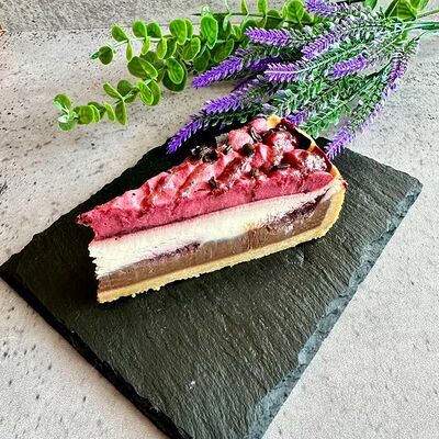 Чизкейк с вишней в Тайфун по цене 348