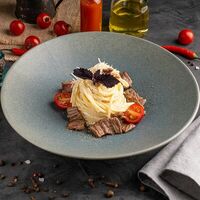 Спагетти Карбонара с томленой говядиной халяль в Сытно Аппетитно