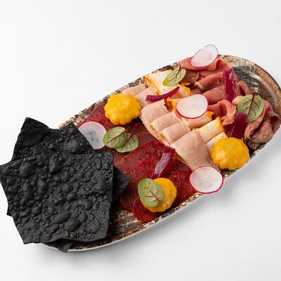 Мясное Ассортив Гоген по цене 1175 ₽