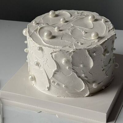 Торт «Бусинка» в Mosdesserts по цене 8000 ₽