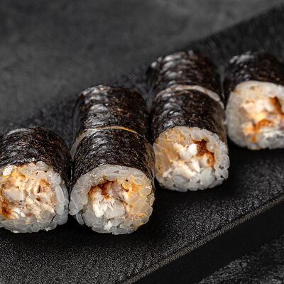 Маки Угорь спайси в Harumi по цене 479 ₽