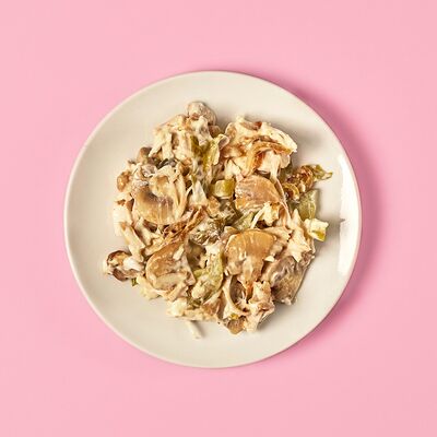 Курица и шампиньоны в Румян картофан по цене 93 ₽