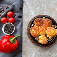 Шапочки шампиньонов с сыром в Хинкальная