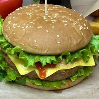 Бургер из говядины в JERMUK ШАУРМАНА УГЛЯХ